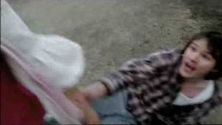 Double Cross Trailer by Felix Wiedemann