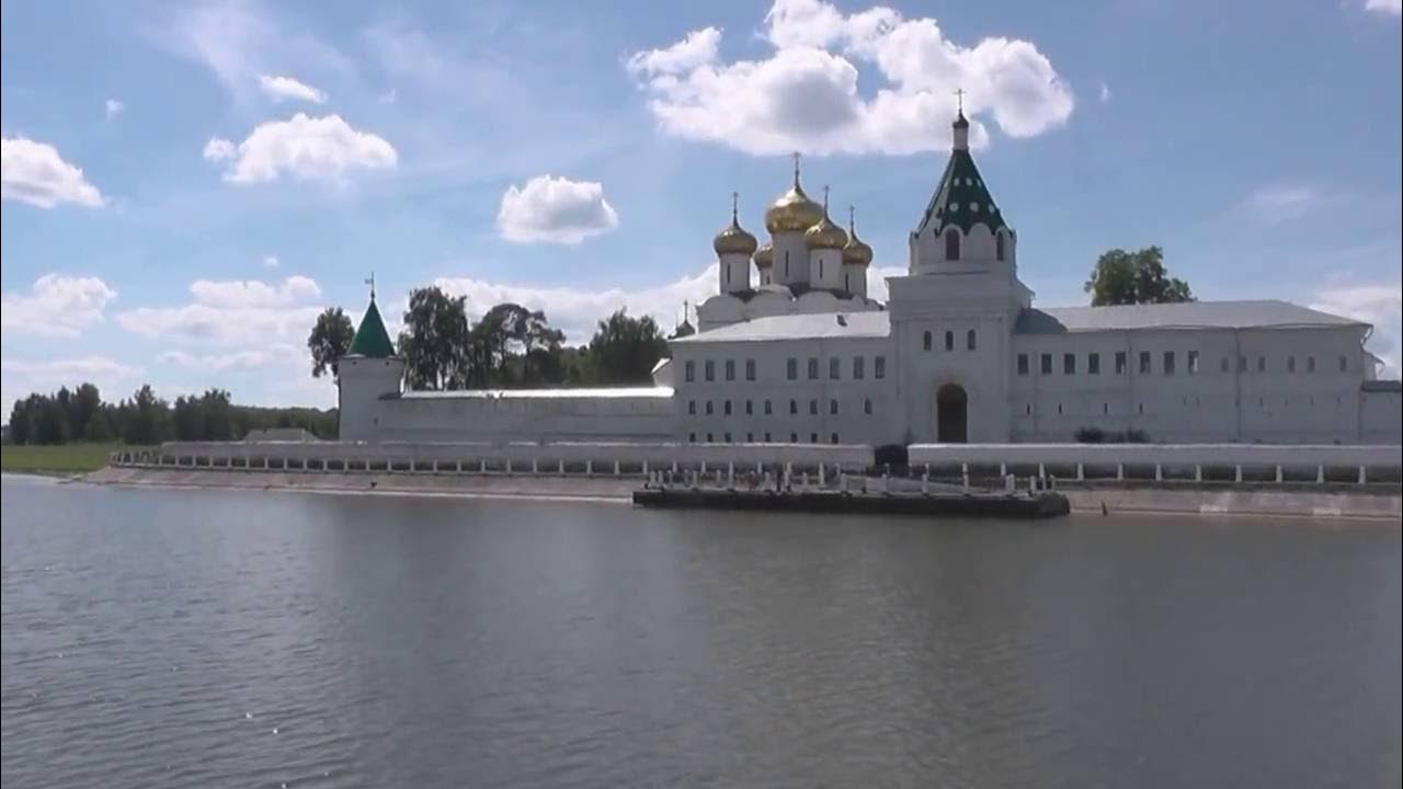 Теплоход река Волга Кострома