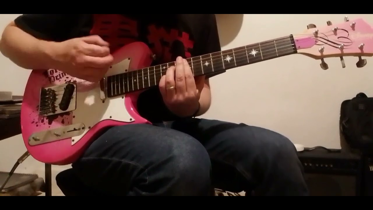 Washburn Disney guitar 3/4 scale YouTube