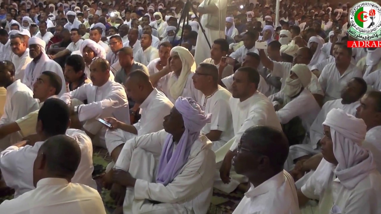 التجمع الشعبي بوسط مدينة أدرار