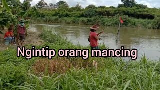 Ngintip Orang Mancing