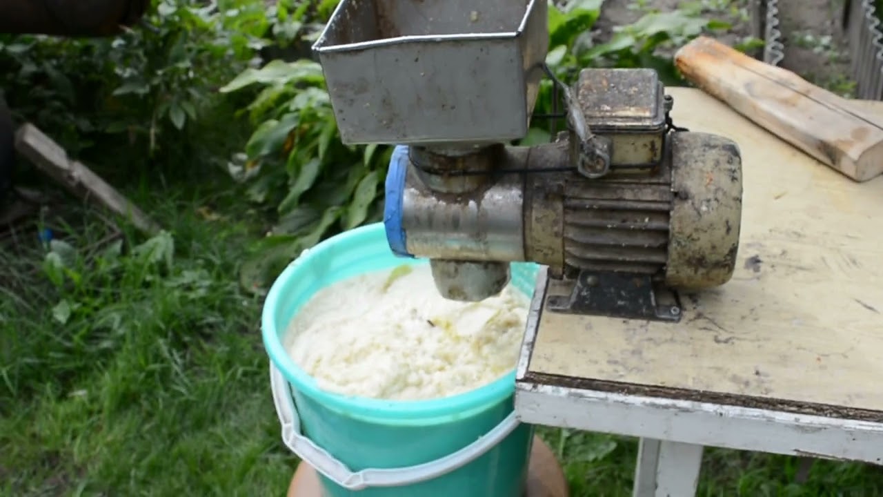 Давим сок на самодельном прессе часть 2