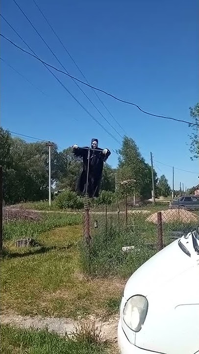 пугало на пружине - YouTube