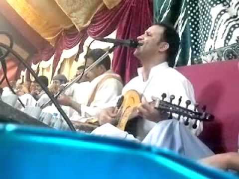 يحي رسام كلما صبرت قلبي نا قدرت كل حين القلب يسالني عليه 736181839