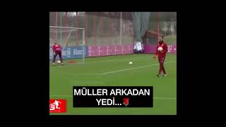 Müller Arkadan Yedi..