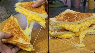 Double Cheese Egg Toast / Quick and Easy Breakfast Idea