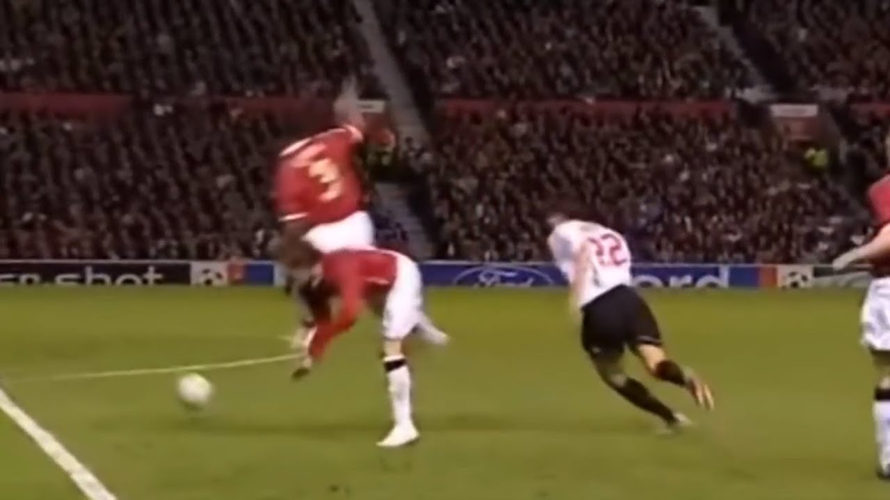 Kaka Vs Manchester United 2007 Amazing Goal Youtube