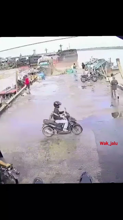 Dermaga Bongkar Muat Kuala Tungkal Roboh!! #kualatungkal #viral #dermaga #fyppppppppppppppppppppppp