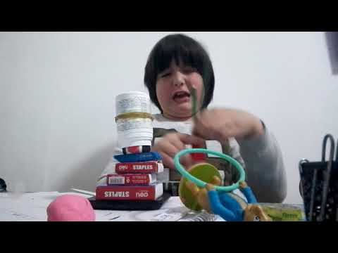 ჩემი კაი რეზინა ჩამოეკიდა და ნამცეცს ძლივს უძლებს