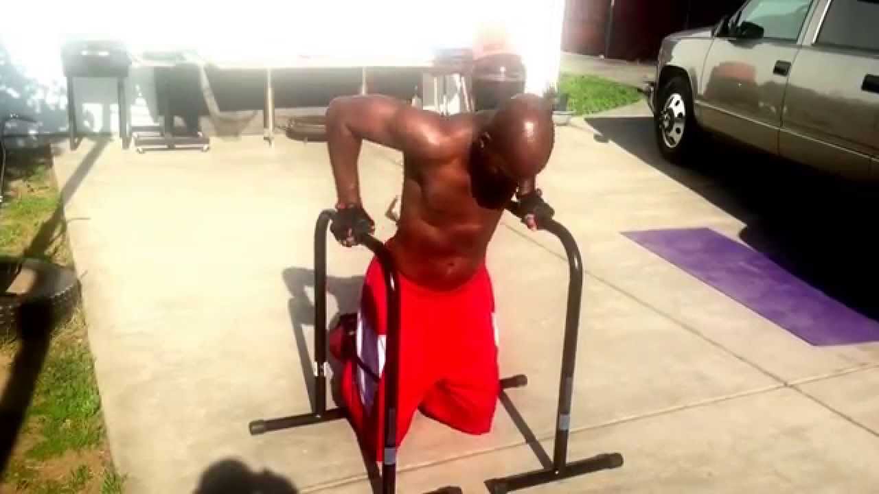 Physikue.com 30 day challenge dip bar work