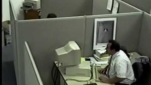 Man destroys computer (in better Version)