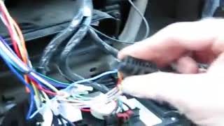 Dodge Grand Caravan Stereo Head Unit Install: No Sound, Amp Not Turning On, 2001-2004 Town Country