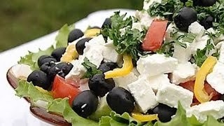 Греческий салат с фетаксой Греческий салат с фетаксой