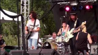 Grouplove - Tongue Tied (Live at Lollapalooza 2011)