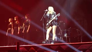 Ellie Goulding Figure 8 live in Manchester