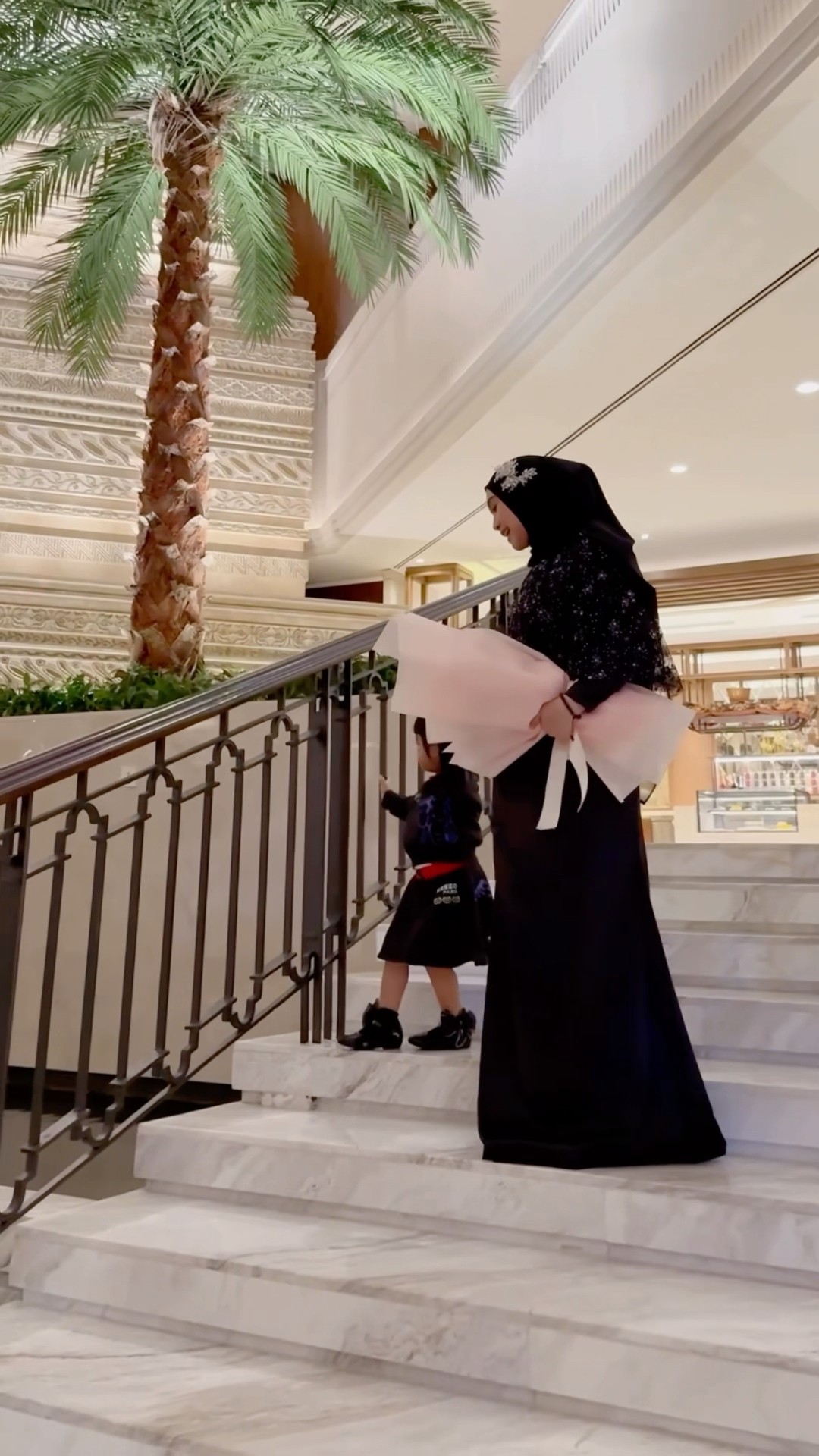 Ternyata Bunga Mawar Romantis Beli Disini..??