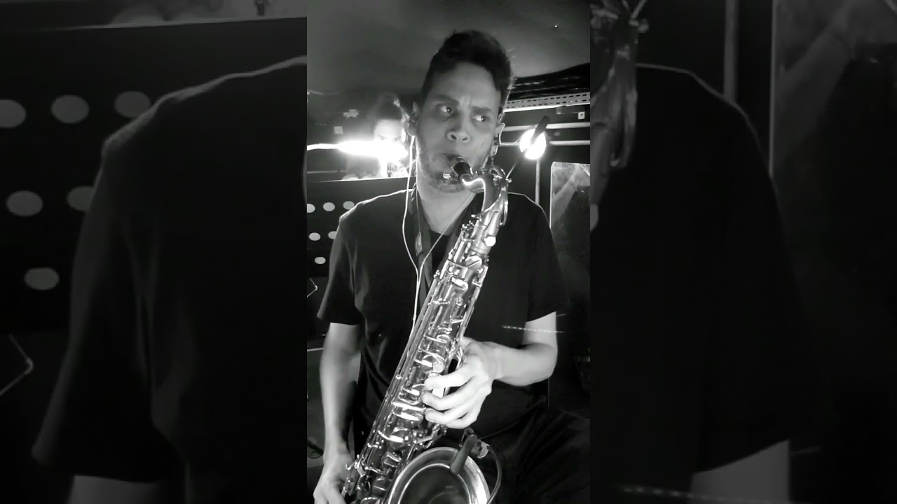 Solos de sax em Hairspray Brasil