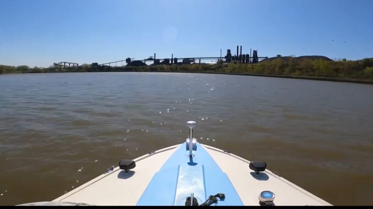 Boating the Black River Lorain Ohio boating blackriver lorain YouTube