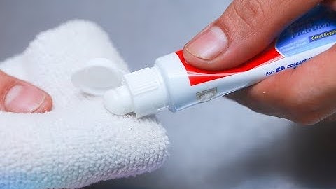 how to remove scratches  on car using toothpaste