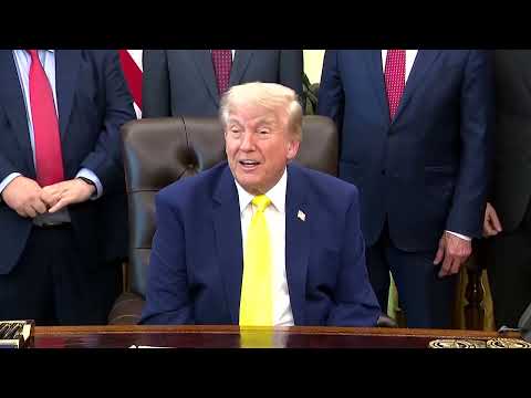 Trump says Pulte's role as acting intelligence director is temporary