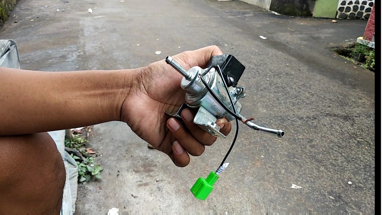 Mobil mogok tiba tiba,ini salah satu penyebabnya (servis pompa bensin)