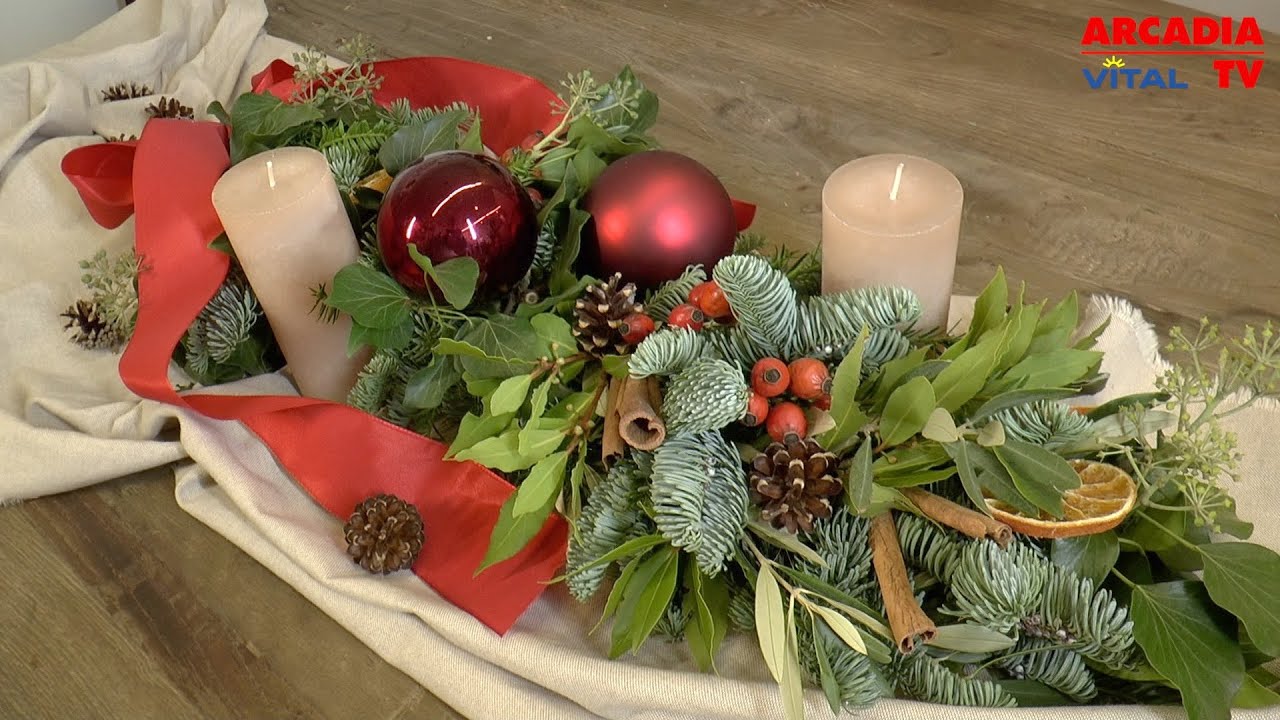 DIY Weihnachtsdeko: Diese Girlande verzaubert Tür & Tisch!