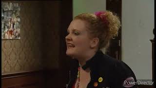 Classic Corrie - Fiz Punches Molly Compton (27th November 2005*Original Date)