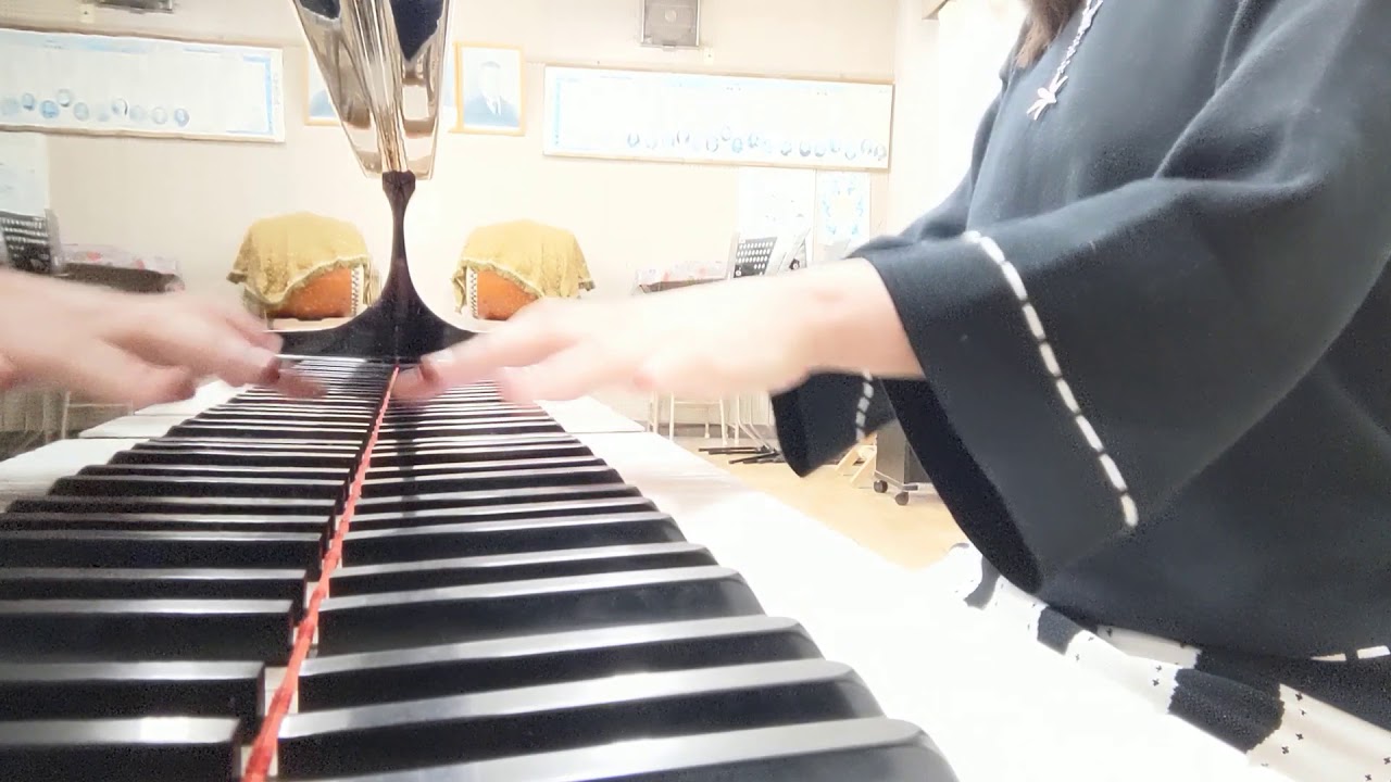 情熱の薔薇/THE BLUE HEARTS/ピアノ/ザ・ブルーハーツ - YouTube