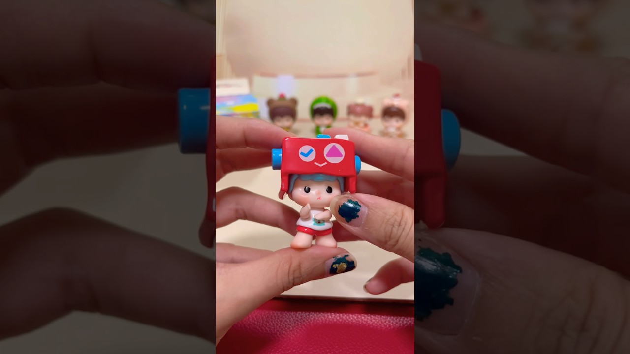 Mini Zozo Figure Unboxing! 