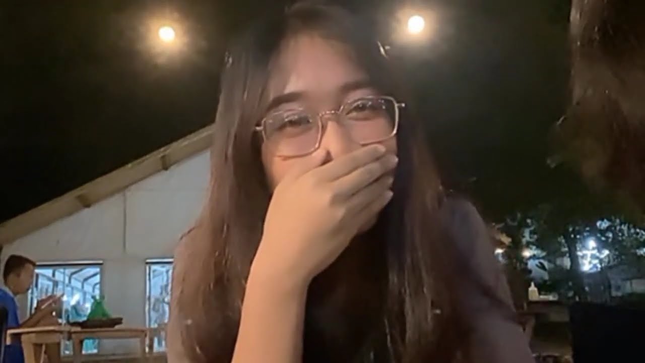 Love of lesbian vevo //el poeta halley // lesbian kissing // love of lesbian