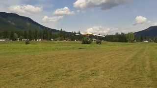 Marius Performs a Textbook Crosswind Landing on his Hang Glider