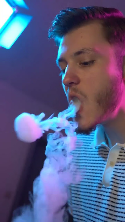 Satisfying Vape Tricks🤯