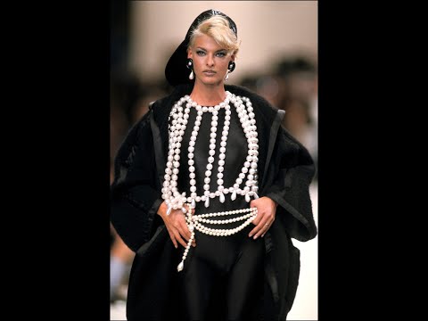 CHANEL Fall 1991  Runway Rewind 