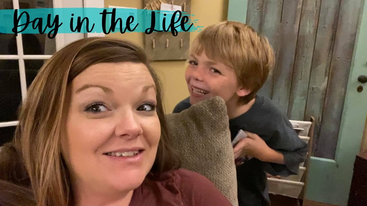 Large Family Vlog || Mom of 10 Day in the Life - YouTube