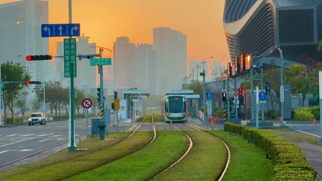 高雄輕軌-旅運中心