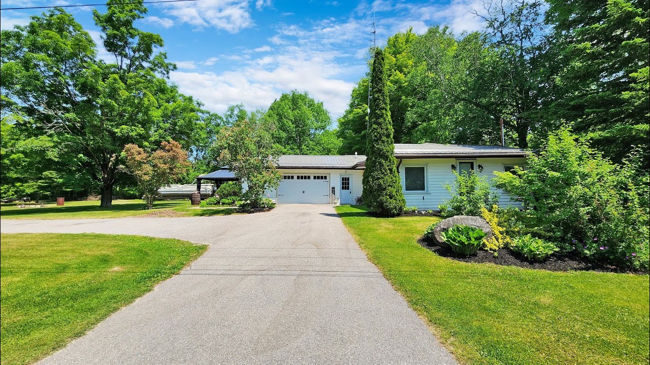 21201 Cartwright Manvers Boundary Rd, YouTube