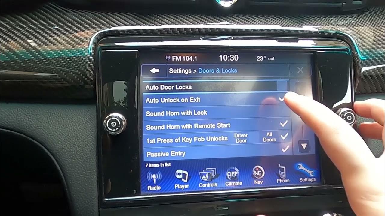 How to Enable or Disable Auto Door Lock in Maserati Quattroporte II (2013now) Manage Door