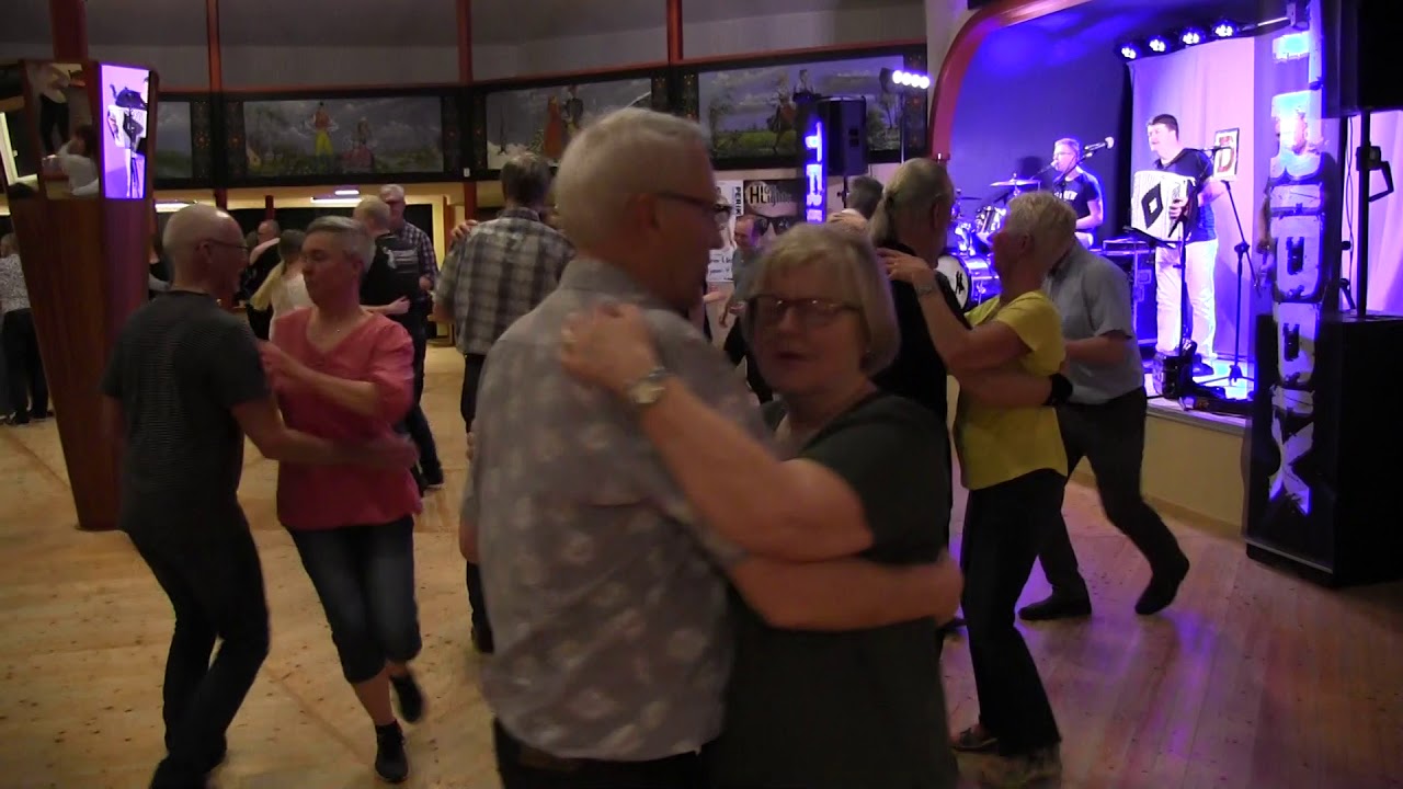 Centrum Långås 1/3 2020 med Trippix no: 3 av 3. Bugg och snabb Fox.