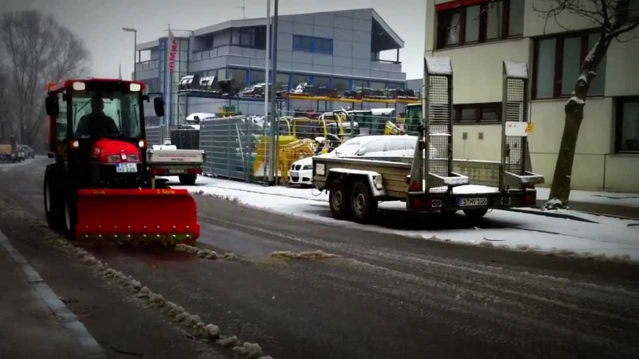 YANMAR EF 235 H Winterdienst Traktor Schneeschild Salzstreuer Mieten Kaufen M & V Veit Baumaschinen