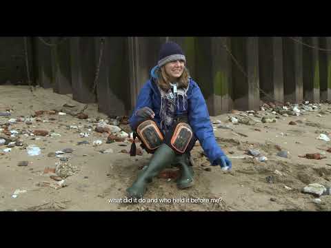 Video: Mudlarking in London an der Themse