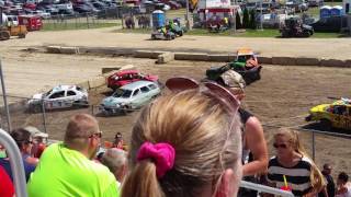 CRAZY DEMOLITION DERBY CRASHES