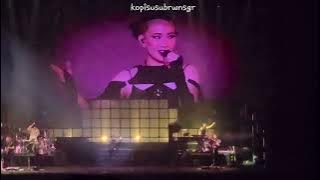 Niki - Magnets [20250216 - Buzz Tour in Jakarta Day 2]