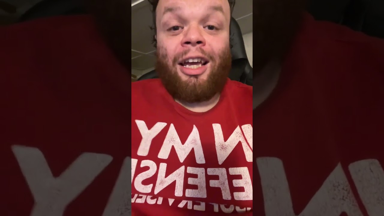 Черт, маленький Стиви просто хотел поиграть 😒