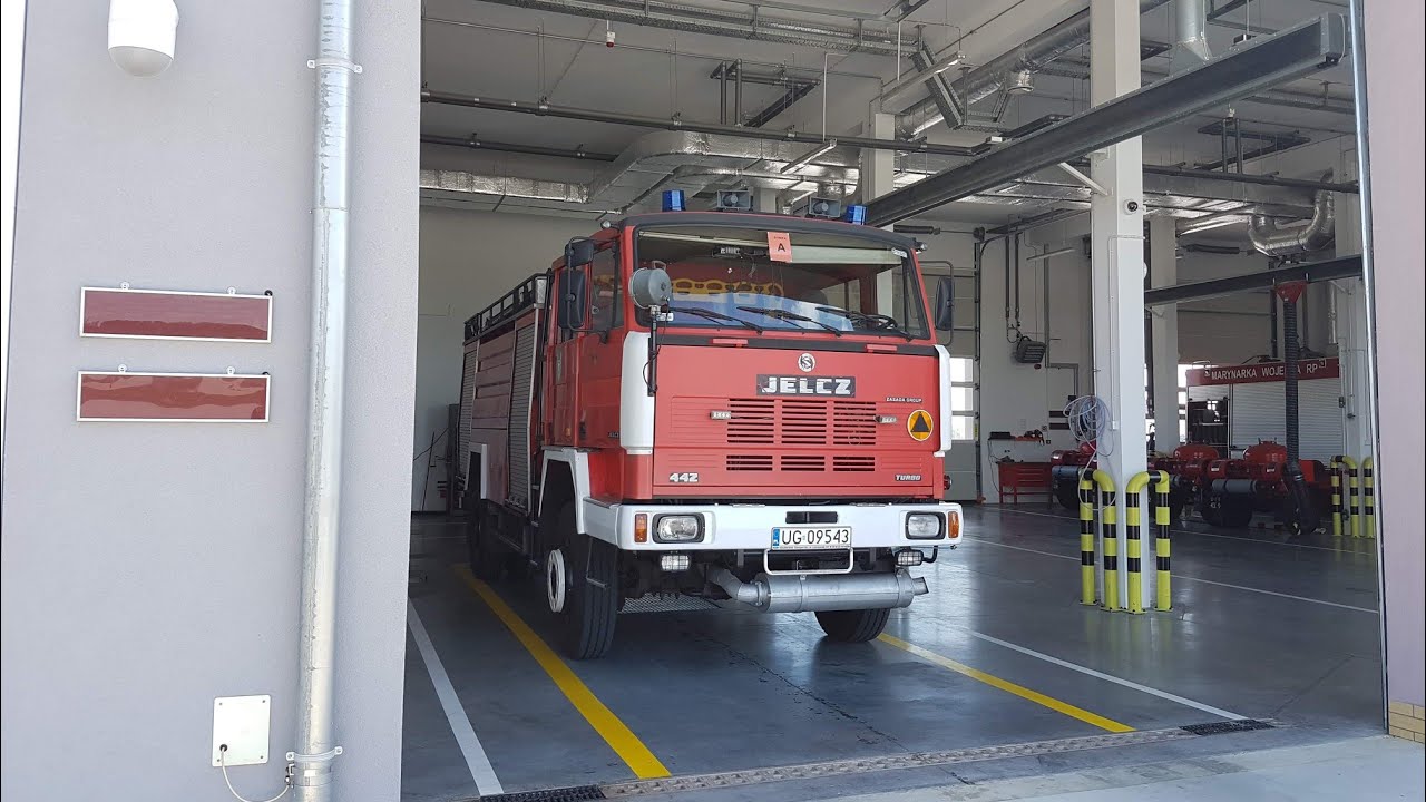 [🇵🇱PL] Lotniskowa Straż Pożarna (Gdynia) - Jelcz 442 - rundka po płycie Lotniska