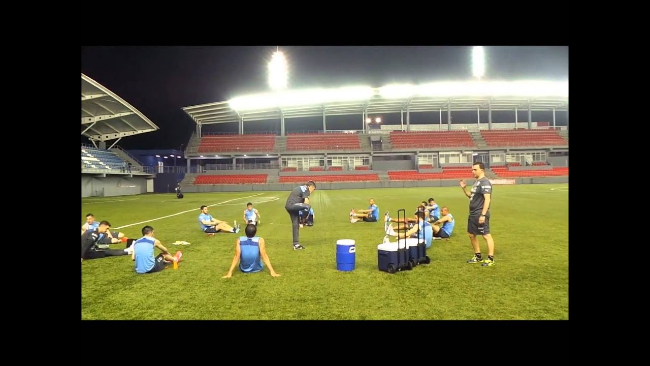 Primer entrenamiento de Uruguay en Panamá - 31/08/15 fútbol de guatemala