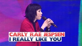 Carly Rae Jepsen - &#39;I Really Like You&#39; (Live At Jingle Bell Ball 2015)