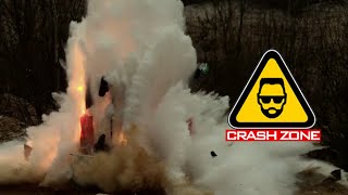 Взорвали чугунную ванну с водой. Сast iron bath explosion. Slow-mo(, 2015-04-21T03:57:35.000Z)