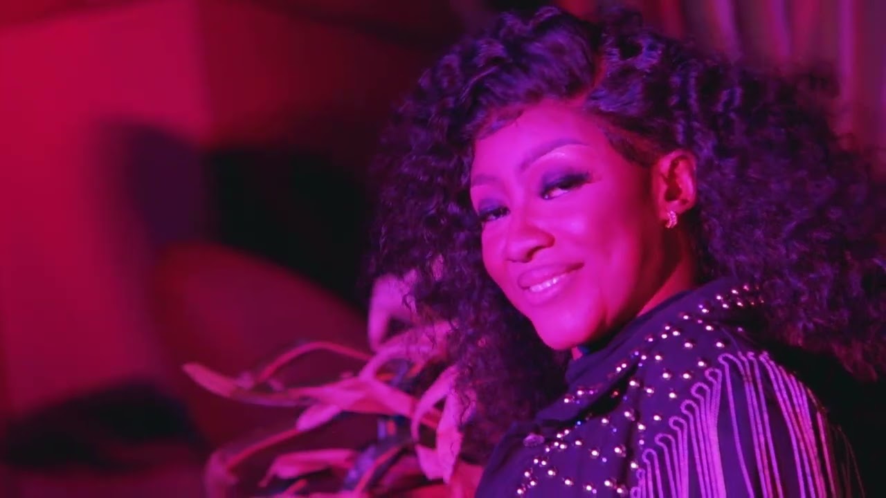 Guarda ALY 100SONGS BEBEDI_CLIP_OFFICIEL su YouTube Guarda ALY 100SONGS BEBEDI_CLIP_OFFICIEL su YouTube