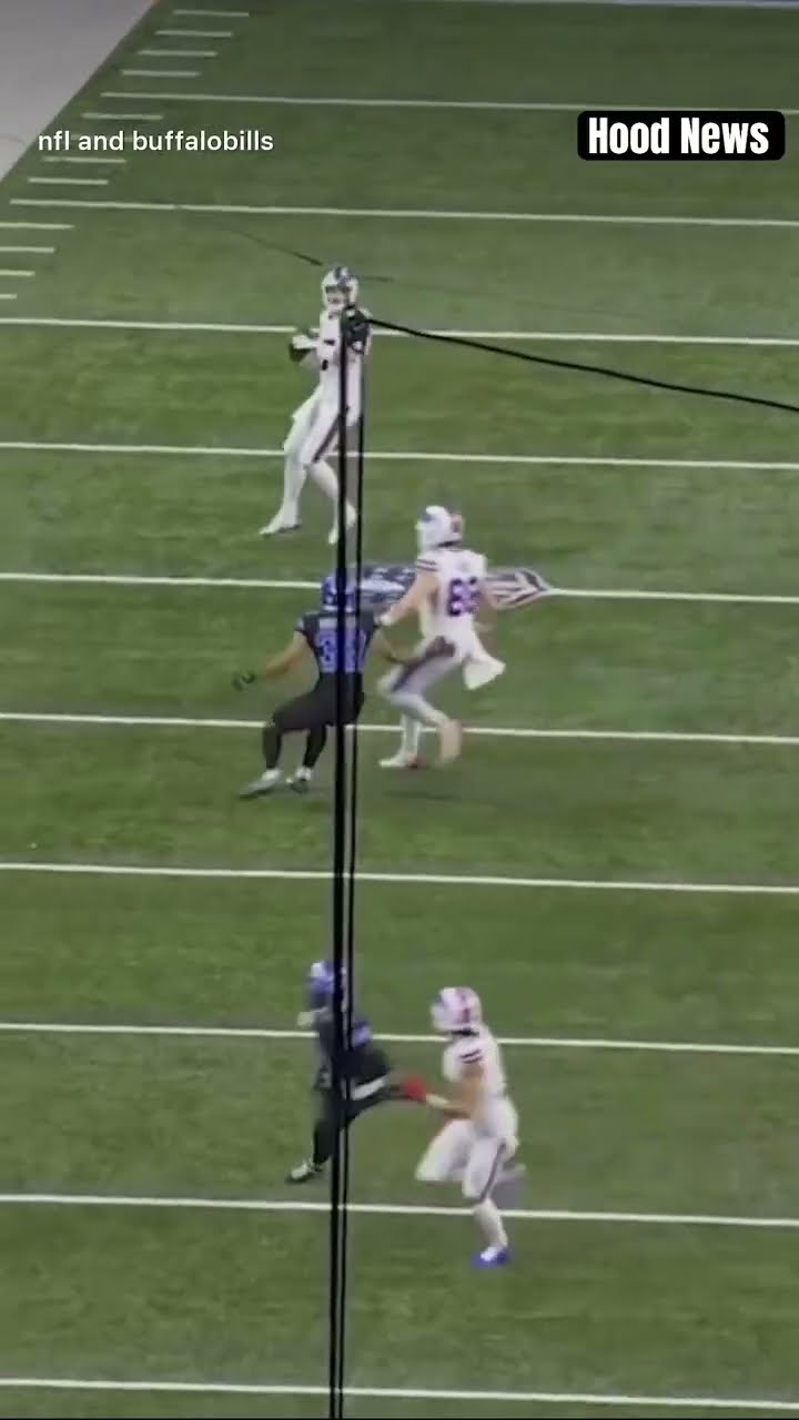 This throw from Josh Allen is INSANE #hoodnews #joshallen #buffalobills #omg #how #wow #catch #pass