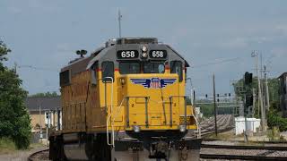 My first time seeing the BNSF geometry train!!